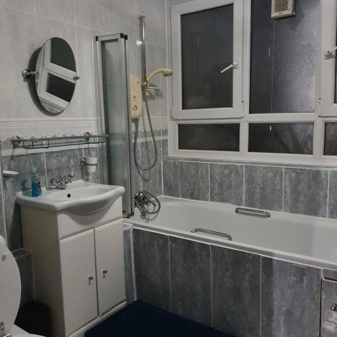 3Beds Family Friendly In London With Good Transport Links Apartment Екстериор снимка